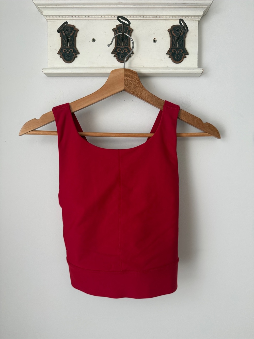 Old Navy Crimson Scoop Sports Bra Tank Strap Back with cut out Athletic Casual